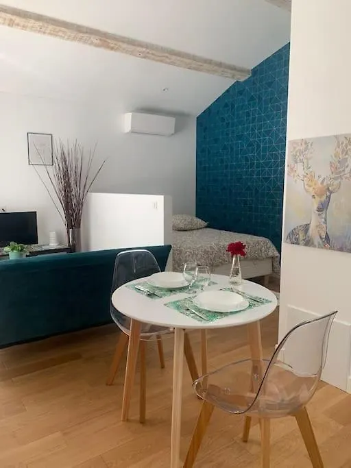 Agreable Studio Entre Mer & Montagne Piscine Prive Le Bar-sur-Loup France